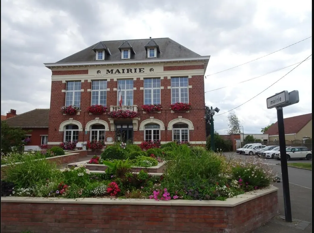 Aubers la mairie en 2023