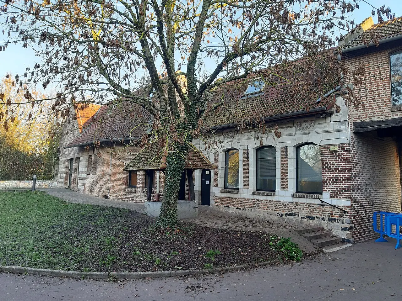 La cour de la ferme de Fromez