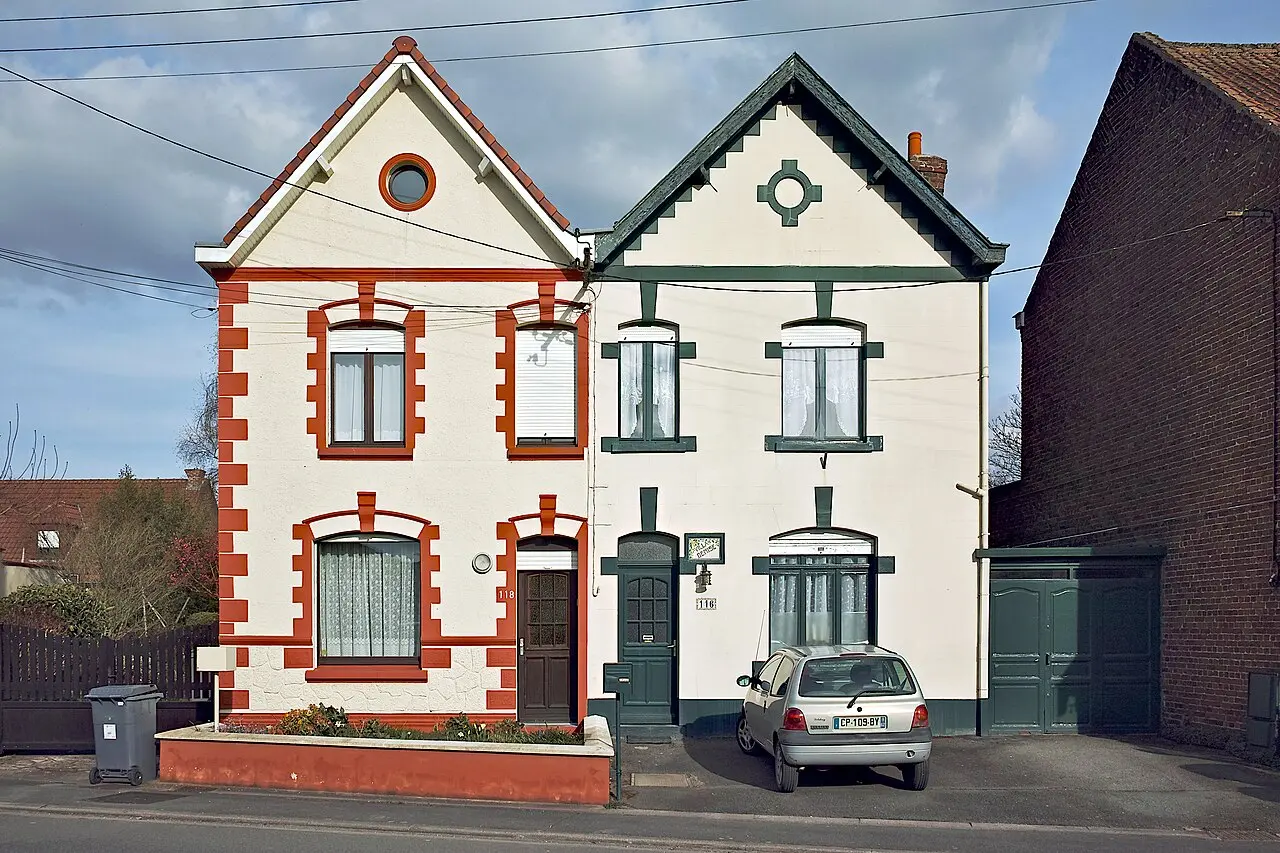 Twin houses, Rue Faidherbe 116 &amp; 118, in Santes.
