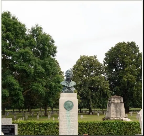 Wicres (France – département du Nord) — Tombe de Léon Bocquet, poète