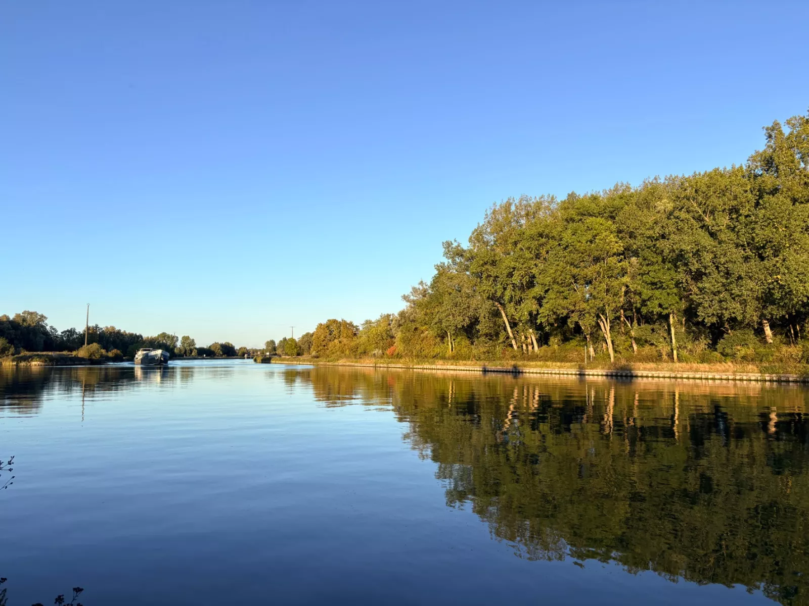 Ciel et reflet, l’écluse de Don
