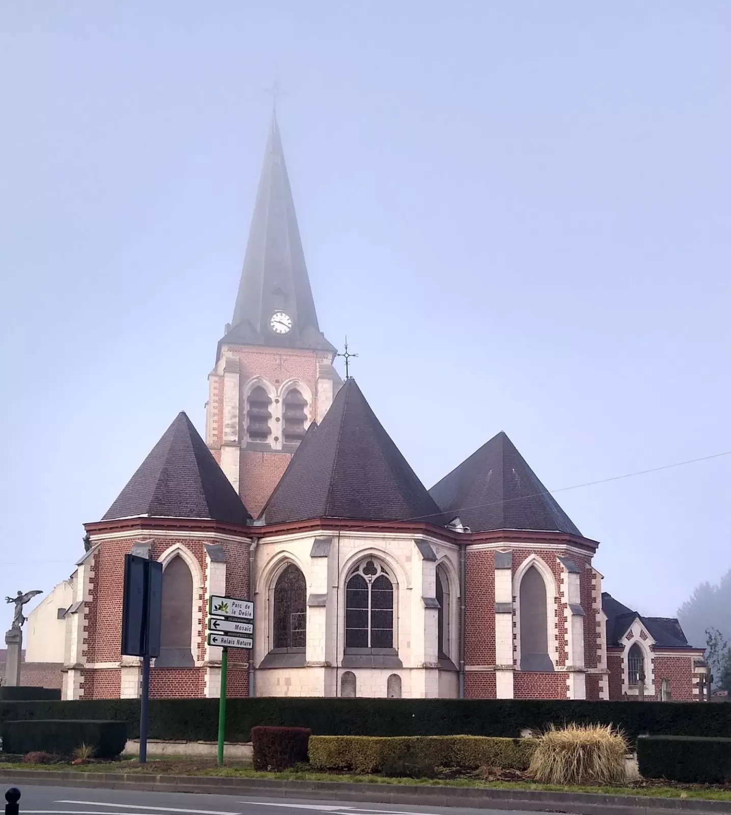 L'église de Santes