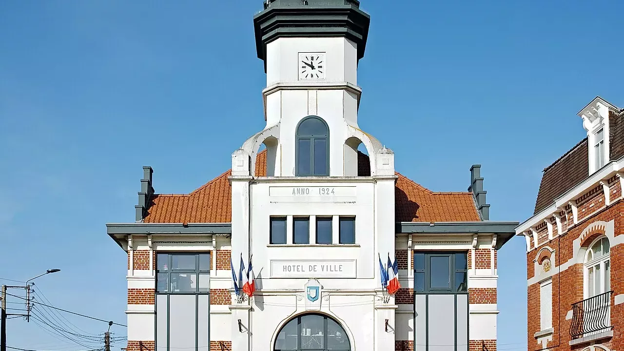 Hôtel de ville de Wavrin. Velvet, CC BY-SA 4.0, via Wikimedia Commons.