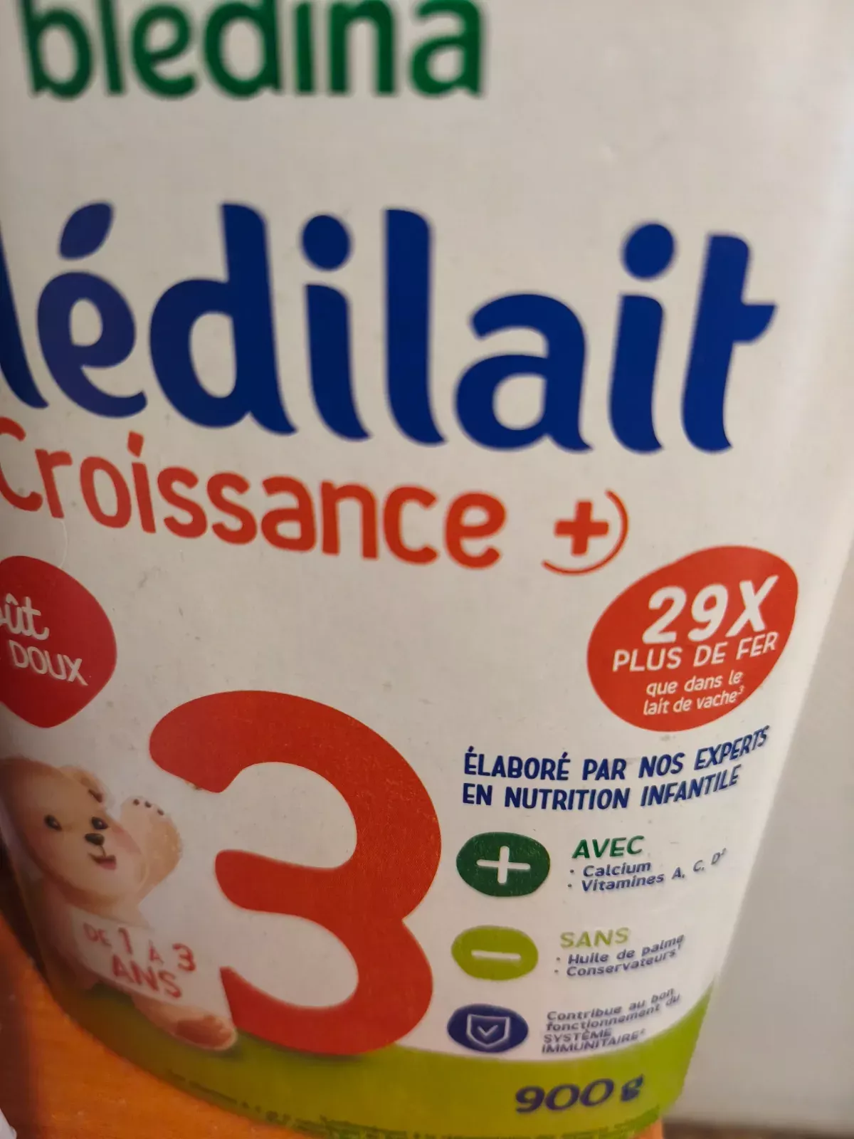 4 boîtes de Lait infantile dès 12 mois jamais utilisés expirant en 06/2027