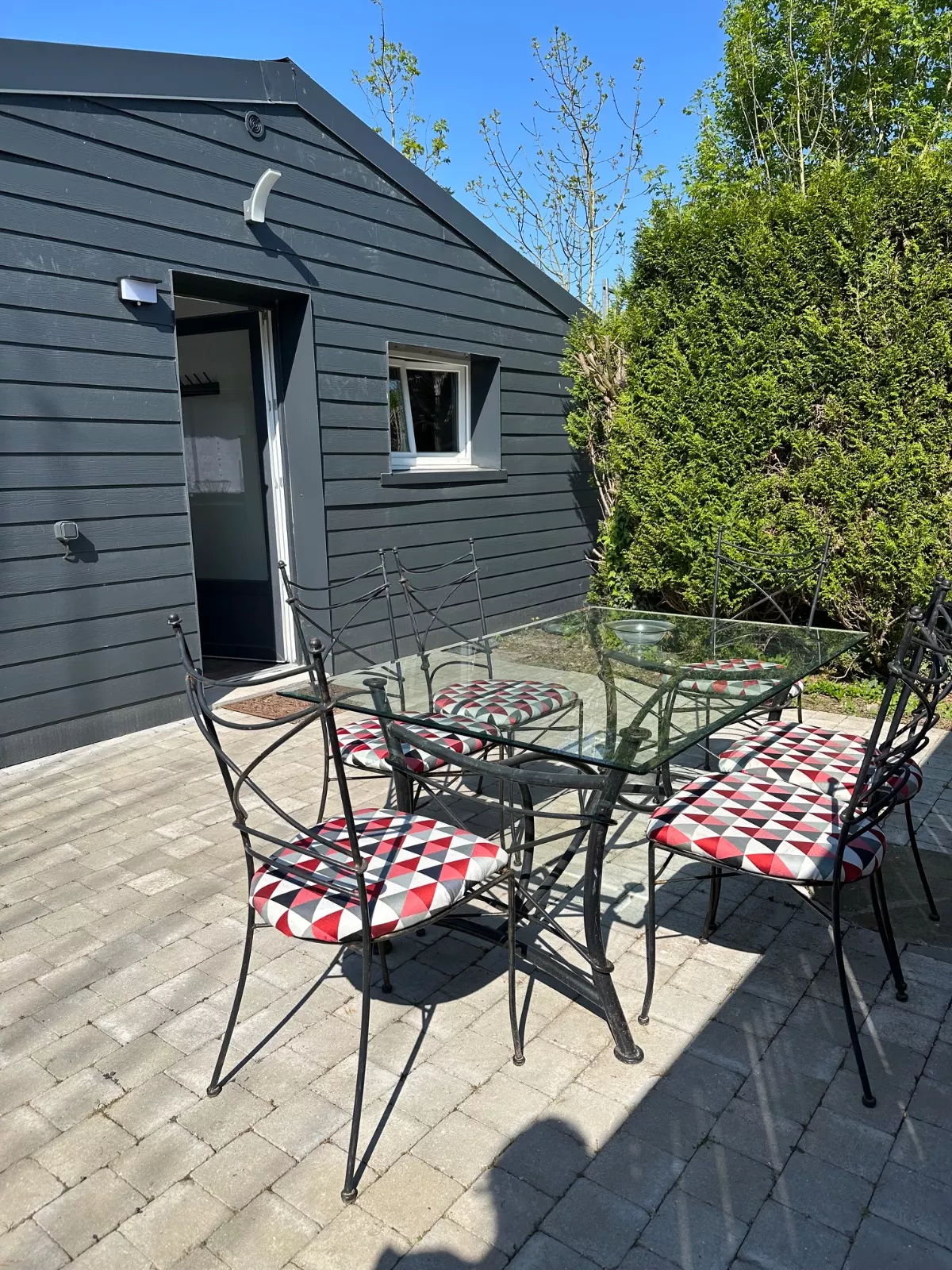 Location chambre d’hôtes, gîte 6 couchages, spa et sauna, salle de massage et de soins du visage.