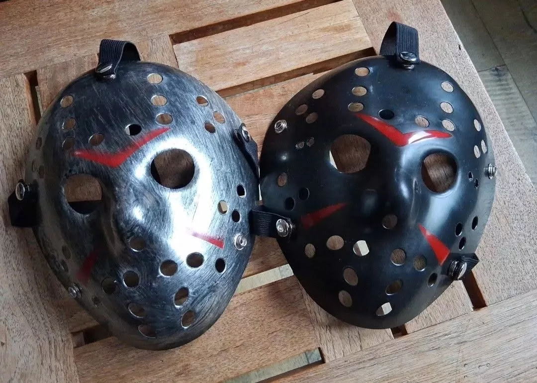 Deux masques d'Halloween